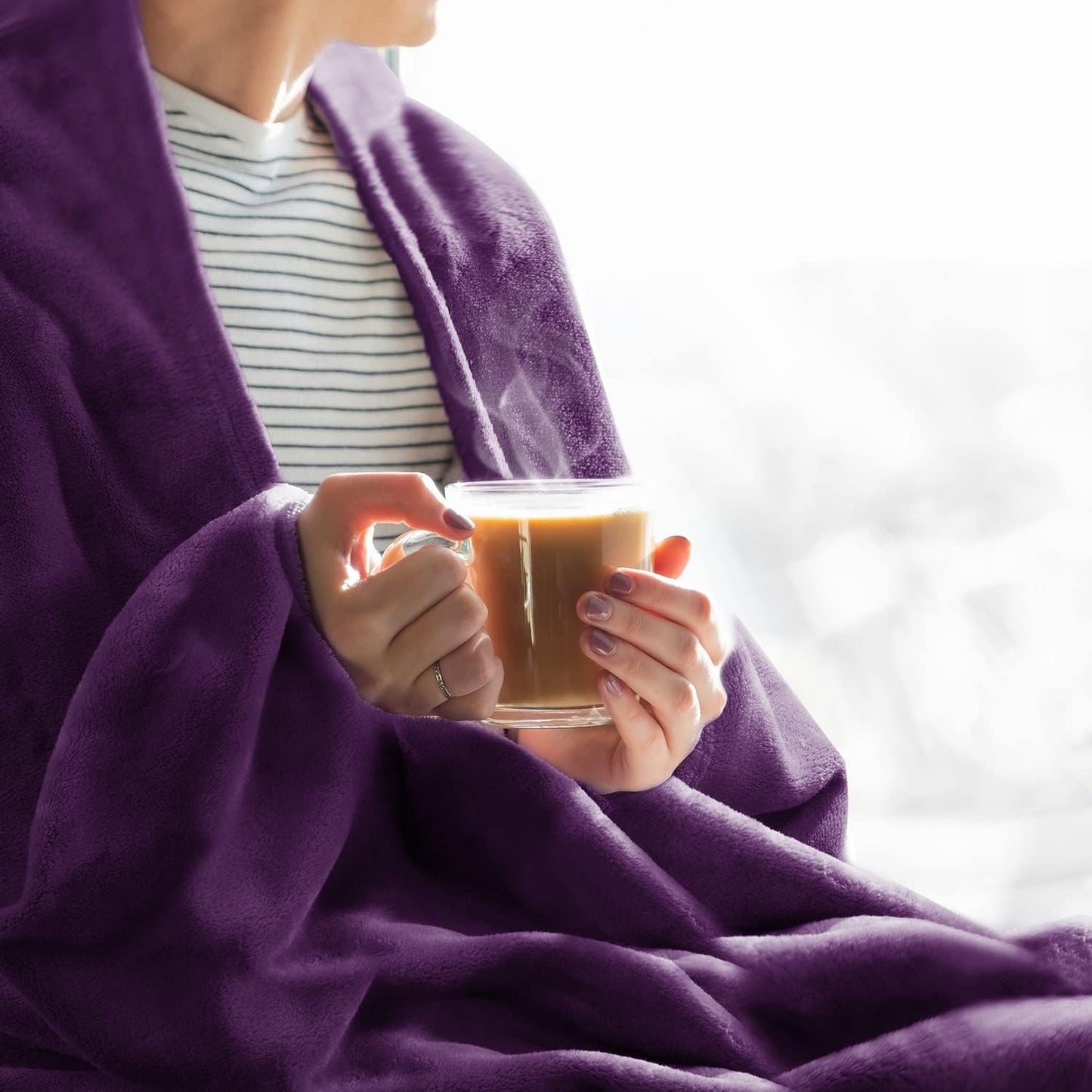 BEDELITE Fleece Blanket Black Throw Blankets for Couch & Bed, Luxury Plush Cozy Fuzzy Blanket 50x60 inches, Super Soft Warm Lightweight Throw Blanket for Travel Camping - Colors A
