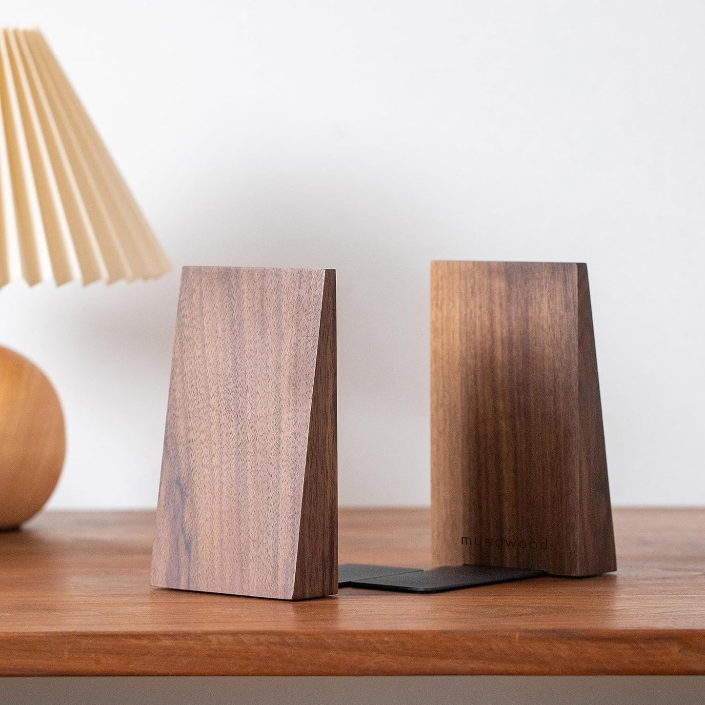 Muso Wood Book Ends, Thickened Wooden Bookends for Heavy Books, Creative Decorative Bookends for Shelves, Non-Skid Book Ends, Handmade Acacia Wood Bookends