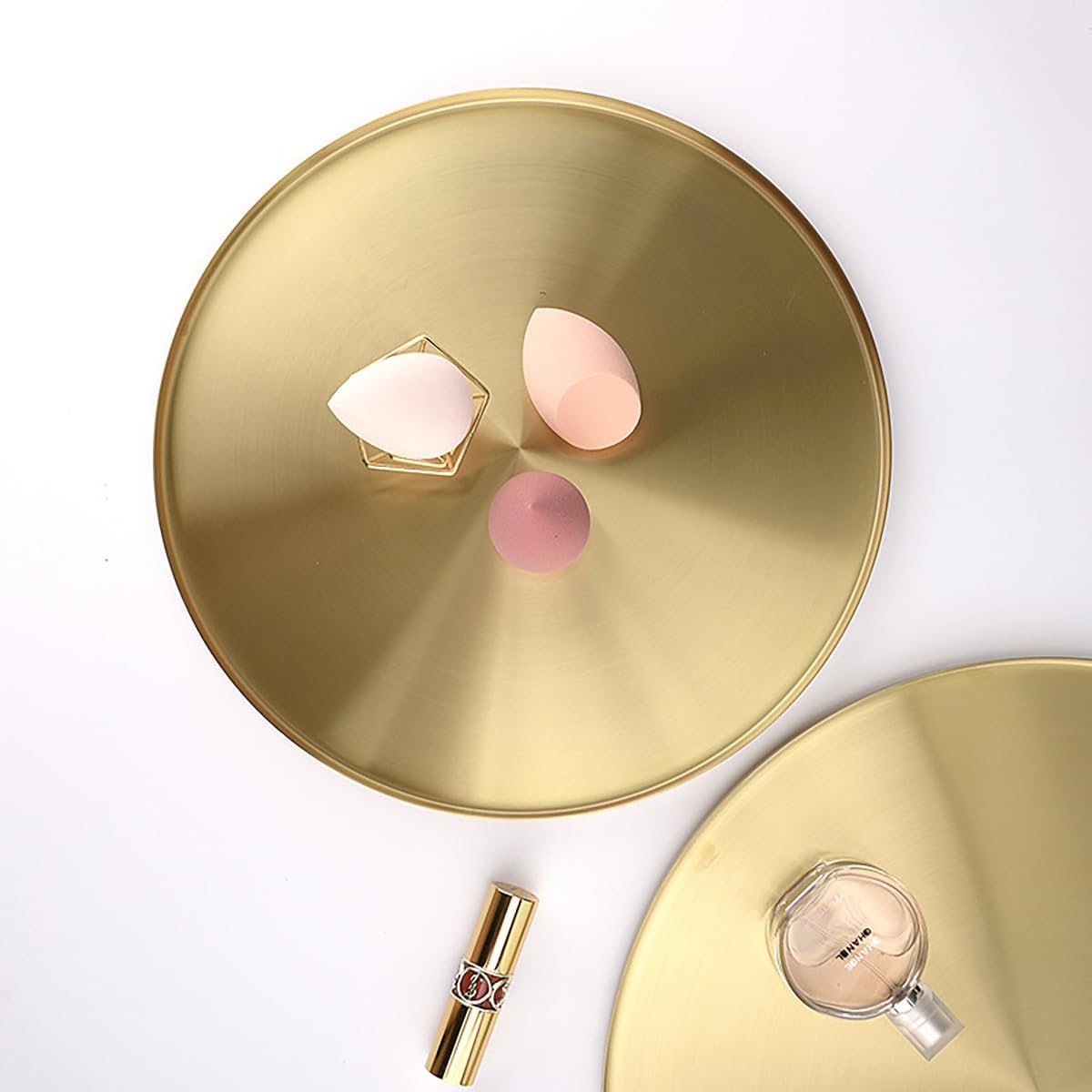 FREELOVE Gold Tray, Round Brass Serving Platter, Bar Circle Decorative Plate, Coffee Table Metal Decor Dishes, Brushed Hammered Coasters, Counter Bathroom Kitchen Dessert Cart Display Food, 12 inch