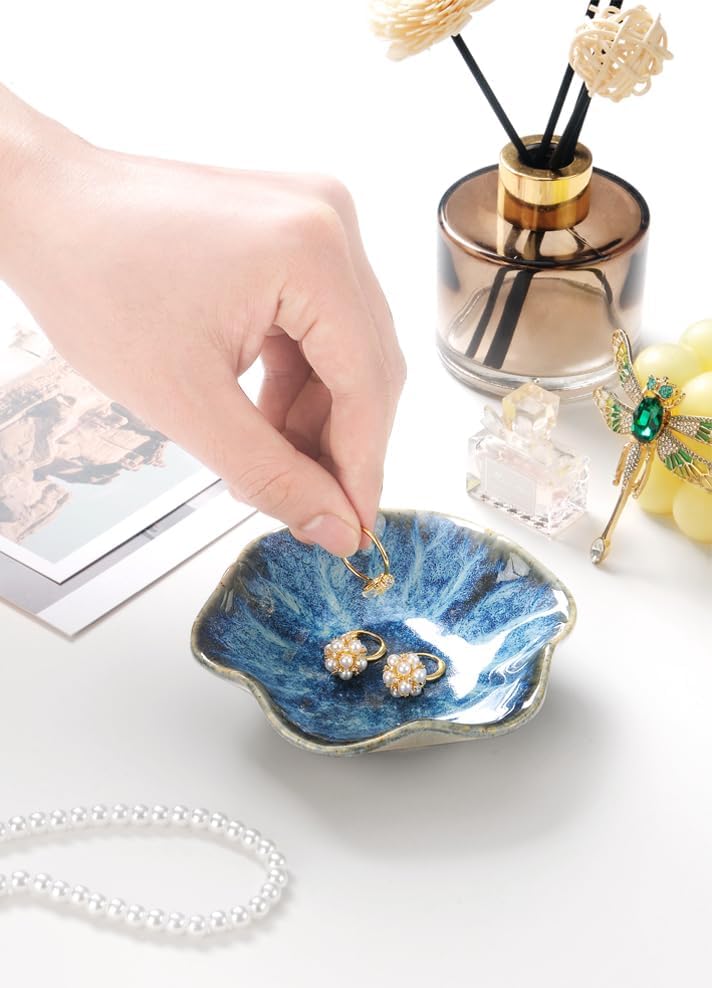 JAMEND CLXP Lotus Leaf Shape Decorative Ring Tray, Small Key Bowl, Ceramic Trinket Tray Jewelry Dish Organizing Necklace Earrings, Home Decoration for Mom Best Friend Sister, Pink.