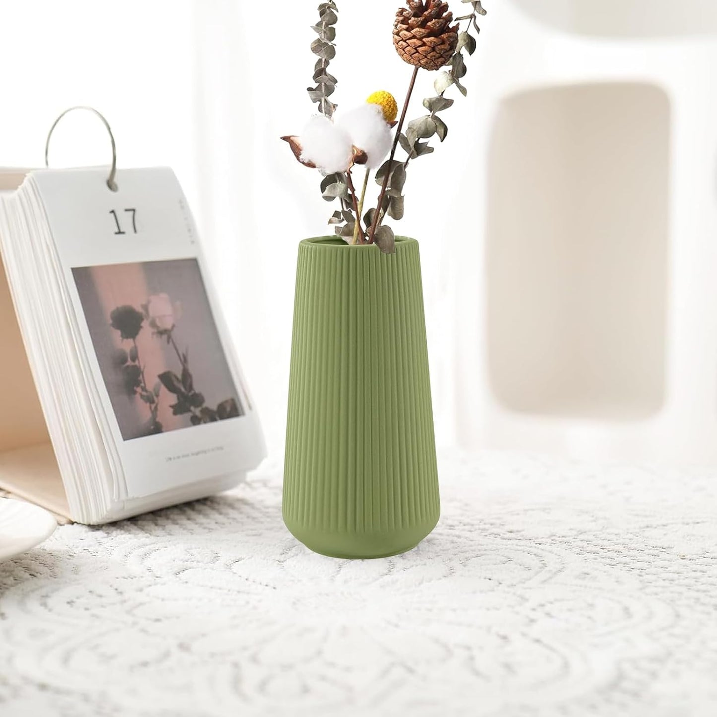 White Ceramic Vase, GUKJOB Small Cute Flower Vase for Pampas Grass, Home, Living Room, Dining Table, Farmhouse, Office Decor, Bedroom, Table, and Kitchen Shelf (White)