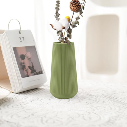 White Ceramic Vase, GUKJOB Small Cute Flower Vase for Pampas Grass, Home, Living Room, Dining Table, Farmhouse, Office Decor, Bedroom, Table, and Kitchen Shelf (White)