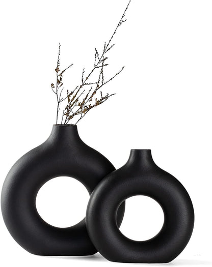 White Ceramic Donut Vase Set of 2, Hollow Matte Pampas Flower Vases for Boho Home Wedding Party Room Dinner Table Shelf Decor.（White）
