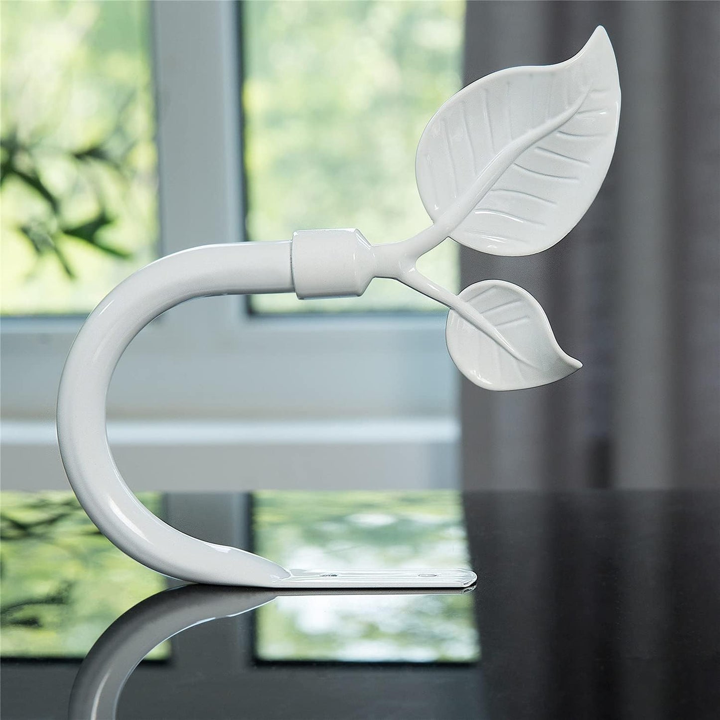 HIKMLK Leaf Shaped Curtain Tieback Holdbacks 2pcs, Handmade Metal Curtain Side Holders for Wall, Curtain Hook Pull Backs for Drapes Window Decoration