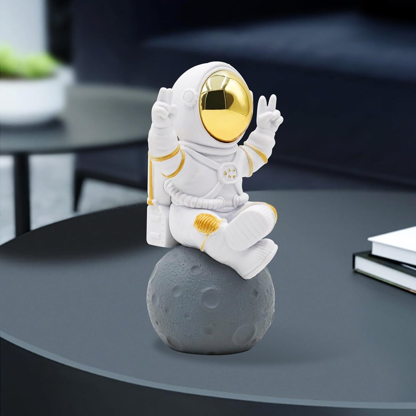 Astronaut Statue Decor, Resin Spaceman Figurine Decorations, Cute Mini Space Figure Ornament, Abstract Aesthetic Decorative Sculpture for Home Office Desk Shelf Tabletop - 2.9 Inch