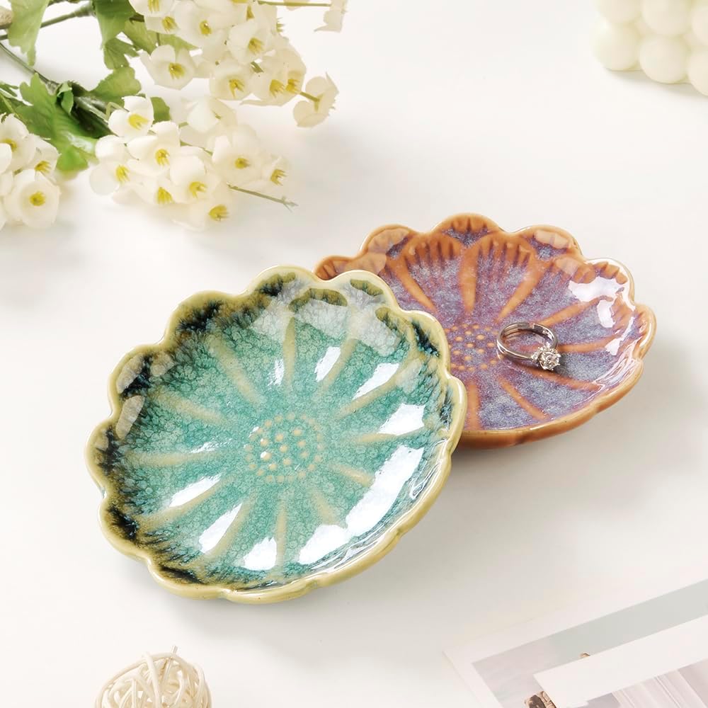 JAMEND CLXP Lotus Leaf Shape Decorative Ring Tray, Small Key Bowl, Ceramic Trinket Tray Jewelry Dish Organizing Necklace Earrings, Home Decoration for Mom Best Friend Sister, Pink.