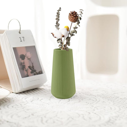 White Ceramic Vase, GUKJOB Small Cute Flower Vase for Pampas Grass, Home, Living Room, Dining Table, Farmhouse, Office Decor, Bedroom, Table, and Kitchen Shelf (White)