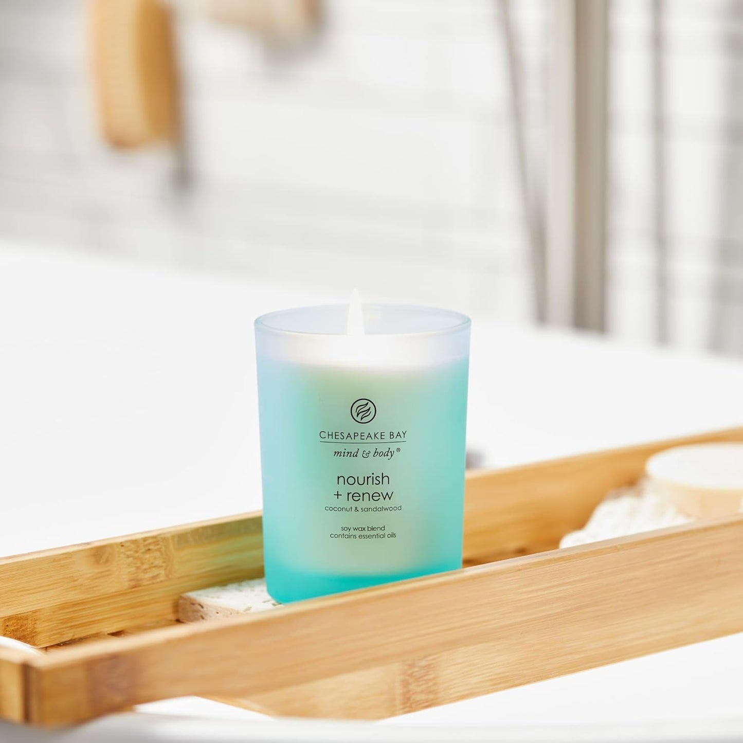 Chesapeake Bay Candle PT40886 Scented Candle Awaken + Invigorate (Lemongrass Eucalyptus) Medium Green Home Décor