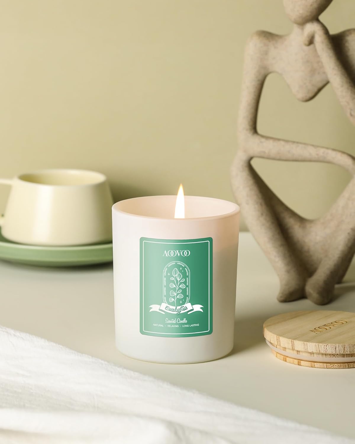 AOOVOO Lavender Scented Candles for Women - Aromatherapy Candle with Crystals Inside, 10oz Soy Candles for Home Scented, Birthday Gifts Mothers Day Candle for Women Mom