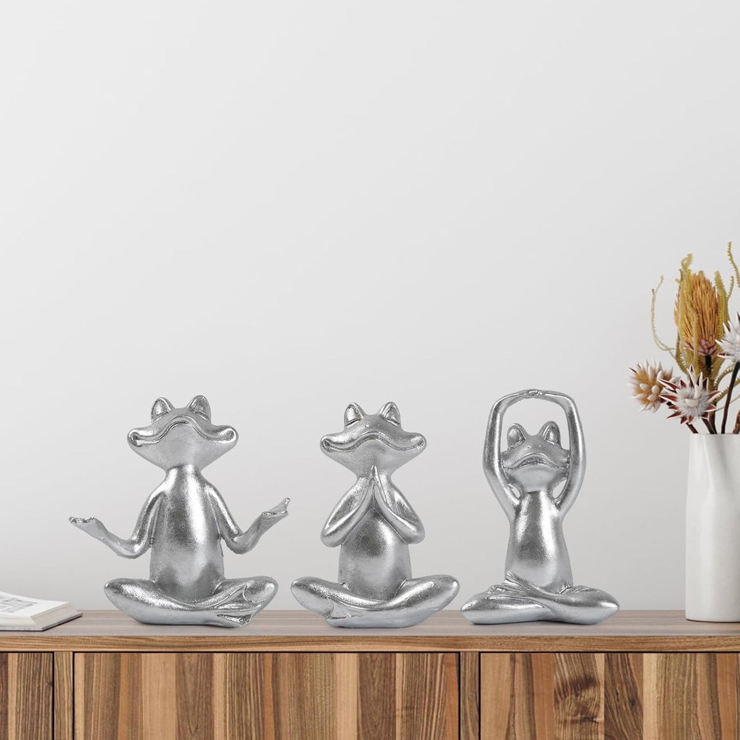 Suoedd Gold Frog Figurines Yoga Decor 3.7In Set of 3 –Frog Yoga Statues for Modern Living Room Desk Table Home Office Bookshelf Shelves Sculptures Decor,Gifts for Mom Women