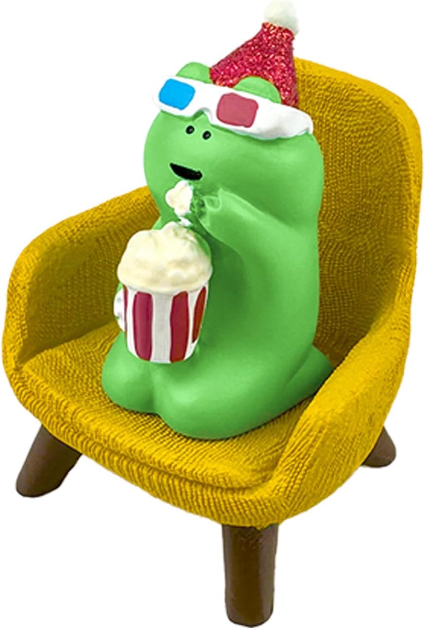 Refintural Miniature Frog Eating Cake Figurine - Funny Shelf Desk Decoration - Perfect Cute Frog Gift (Pink Sofa)