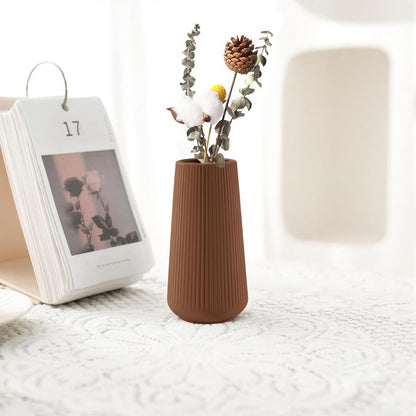 White Ceramic Vase, GUKJOB Small Cute Flower Vase for Pampas Grass, Home, Living Room, Dining Table, Farmhouse, Office Decor, Bedroom, Table, and Kitchen Shelf (White)
