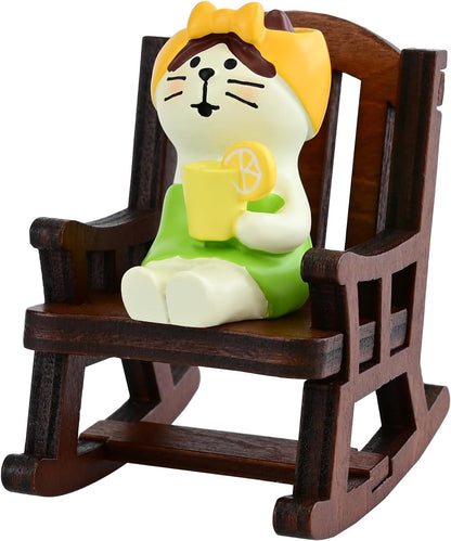 Mevodeata Cute Mini Frog Figurine with Small Sofa Resin Figure for Office Home Decor for Frog Lovers (Rocking Chair)