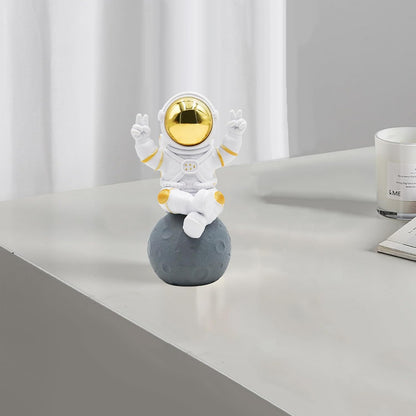 Astronaut Statue Decor, Resin Spaceman Figurine Decorations, Cute Mini Space Figure Ornament, Abstract Aesthetic Decorative Sculpture for Home Office Desk Shelf Tabletop - 2.9 Inch