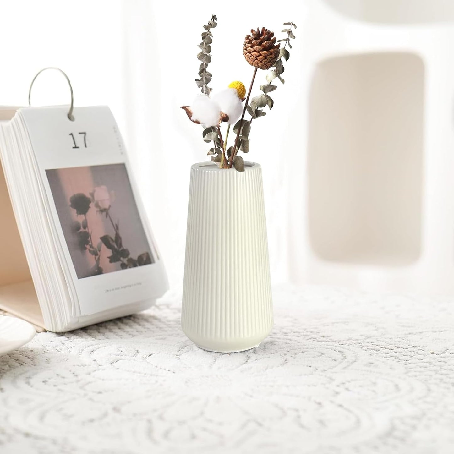 White Ceramic Vase, GUKJOB Small Cute Flower Vase for Pampas Grass, Home, Living Room, Dining Table, Farmhouse, Office Decor, Bedroom, Table, and Kitchen Shelf (White)