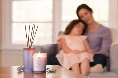 Chesapeake Bay Candle PT40886 Scented Candle Awaken + Invigorate (Lemongrass Eucalyptus) Medium Green Home Décor