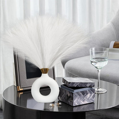 UREYMX Faux Pampas Grass Decor 17.7 Inch 6pcs, Artificial Pampas Grass Fluffy Home Decor, Short Vase Room Decor pompous Grass Flower Arrangement for Boho Home Wedding Decoration (Black)