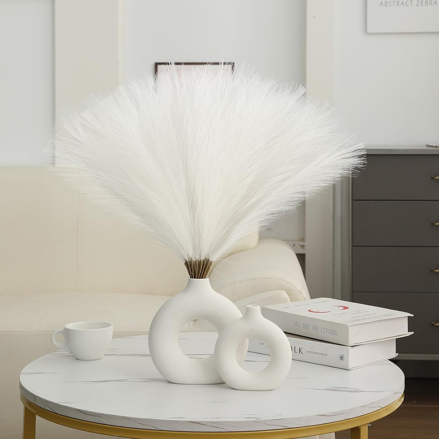 UREYMX Faux Pampas Grass Decor 17.7 Inch 6pcs, Artificial Pampas Grass Fluffy Home Decor, Short Vase Room Decor pompous Grass Flower Arrangement for Boho Home Wedding Decoration (Black)