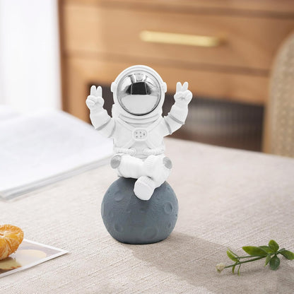 Astronaut Statue Decor, Resin Spaceman Figurine Decorations, Cute Mini Space Figure Ornament, Abstract Aesthetic Decorative Sculpture for Home Office Desk Shelf Tabletop - 2.9 Inch