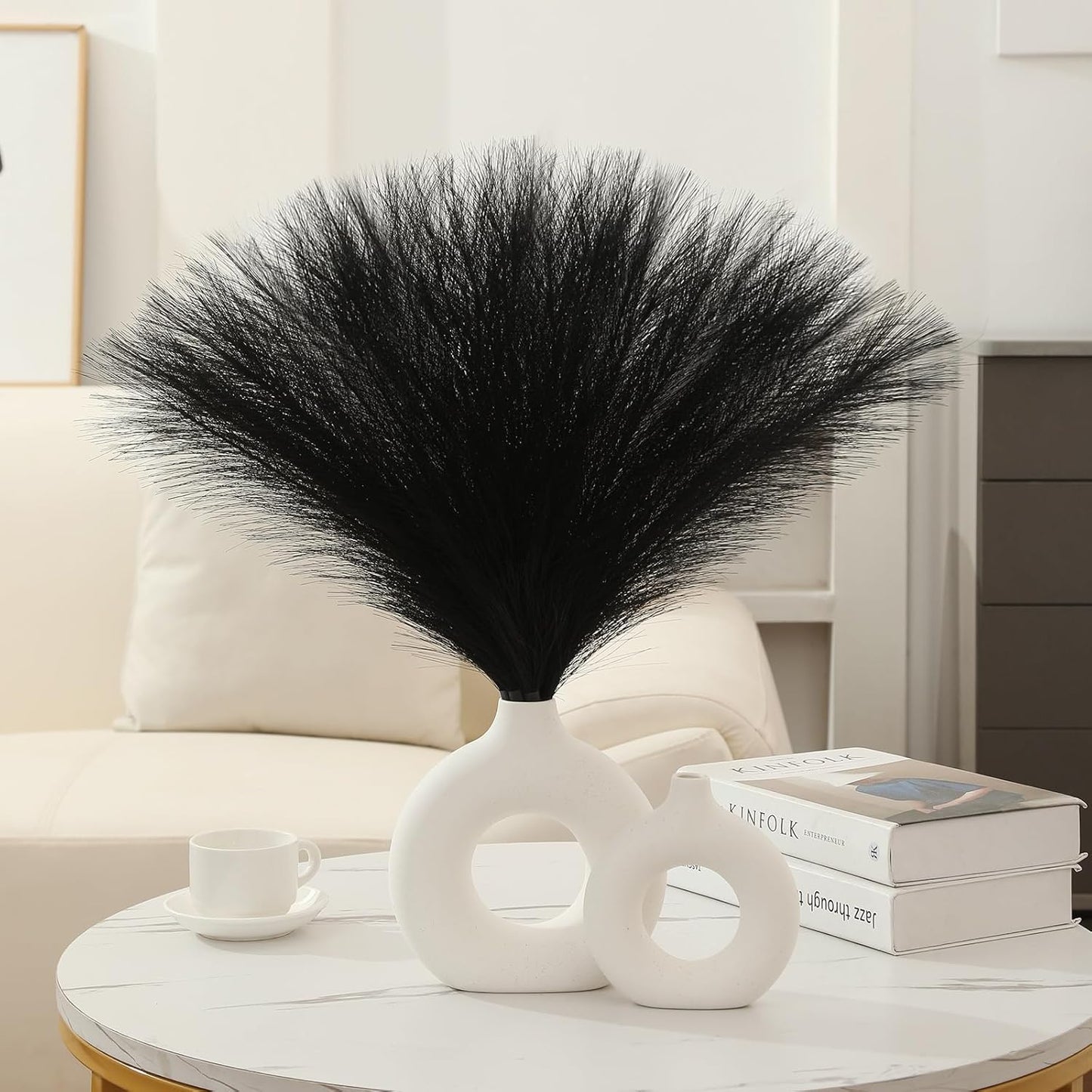 UREYMX Faux Pampas Grass Decor 17.7 Inch 6pcs, Artificial Pampas Grass Fluffy Home Decor, Short Vase Room Decor pompous Grass Flower Arrangement for Boho Home Wedding Decoration (Black)