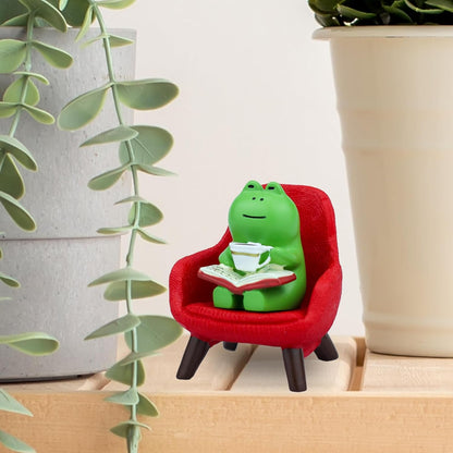 Mevodeata Cute Mini Frog Figurine with Small Sofa Resin Figure for Office Home Decor for Frog Lovers (Rocking Chair)