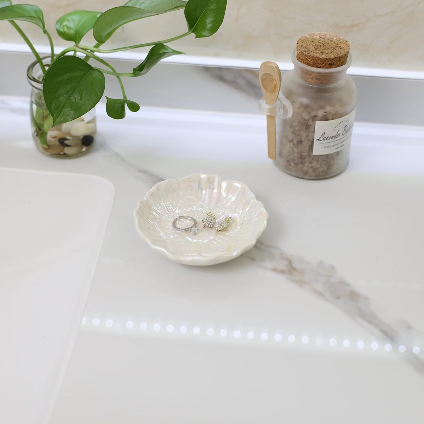 Pink Flower Ring Dish Holder,Jewelry Dish Tray,Small Trinket Tray,Jewelry Plate Bowl,Key Bowl,Decorative Plate,Mothers Day Birthday Gifts for Women Friends,Ceramic Kiln effect White