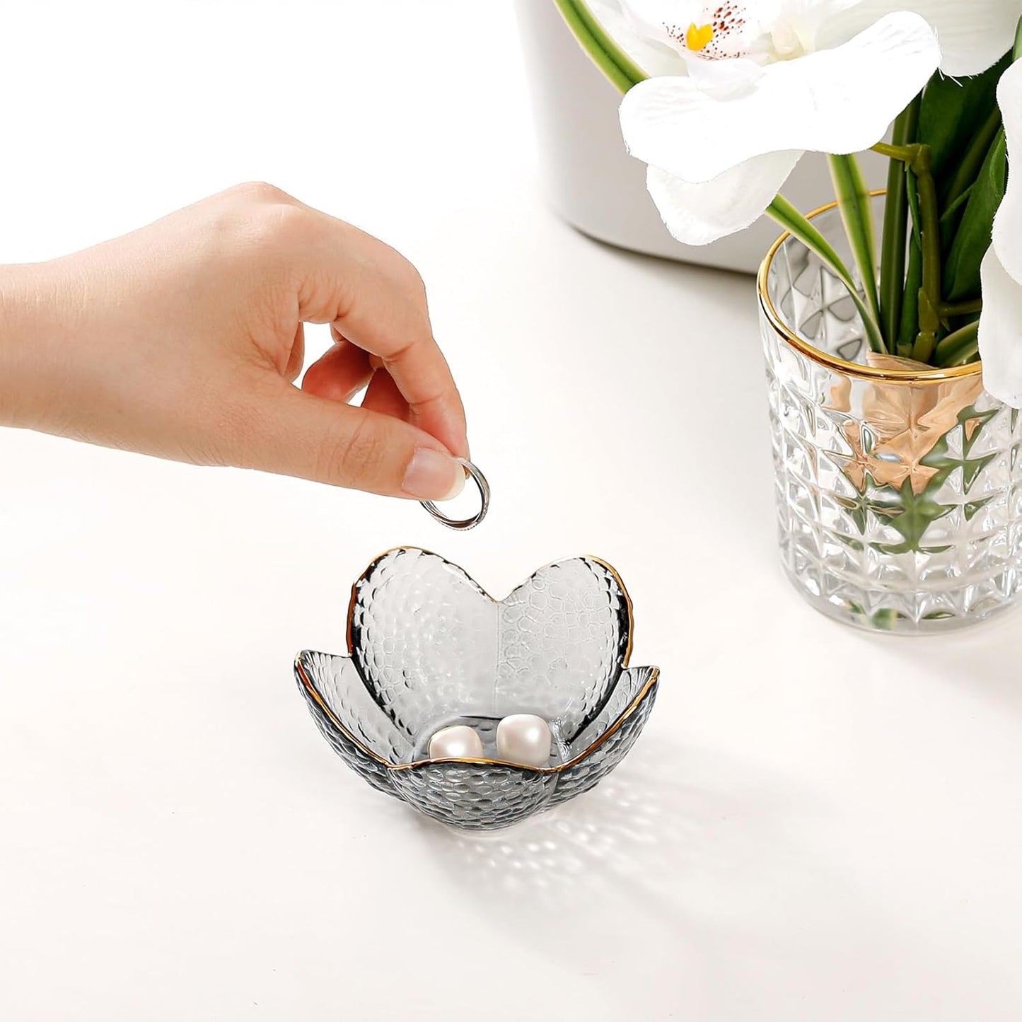 Purple Flower Jewelry Dish Glass Ring Holder Dish Jewelry Tray Cute Vanity Organizer Aesthetic Nightstand Bathroom Room Decor Trinket Dish Mothers Day Friendship Christmas Birthday Gifts for Women