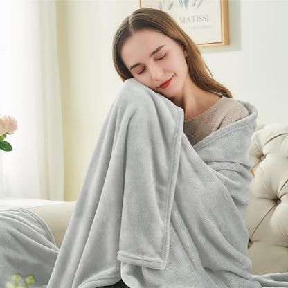 BEDELITE Fleece Blanket Black Throw Blankets for Couch & Bed, Luxury Plush Cozy Fuzzy Blanket 50x60 inches, Super Soft Warm Lightweight Throw Blanket for Travel Camping - Colors A