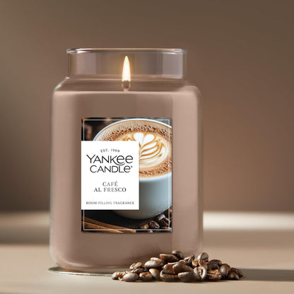 Yankee Candle Vanilla Cupcake, Scented Candle, 22oz Large Jar with up to 150 Hour Burn Time, Giftable, Birthdays