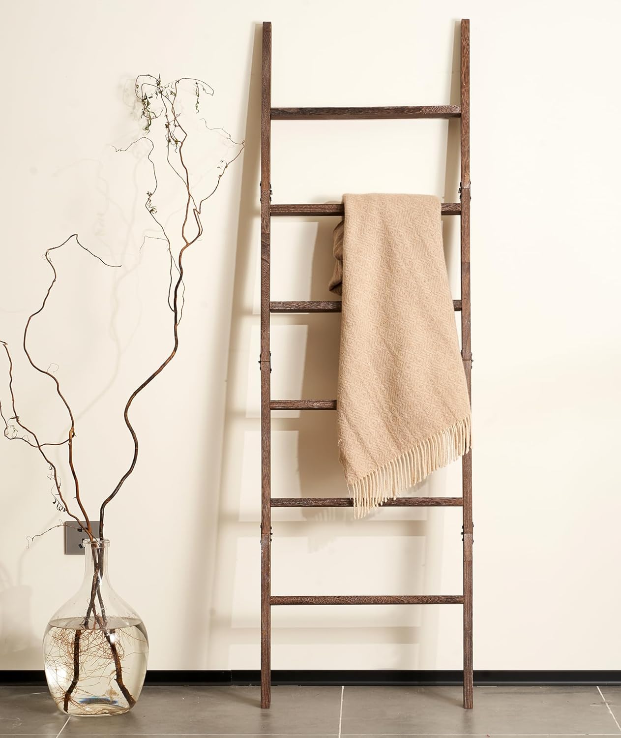Blanket Ladder for the Living Room 6-Tier, Wooden Decorative Quilt Holder for Bed room, Wall-Leaning Towel Rack for Bathroom，Rustic Farmhouse Ladders for Display. (Dark Brown)