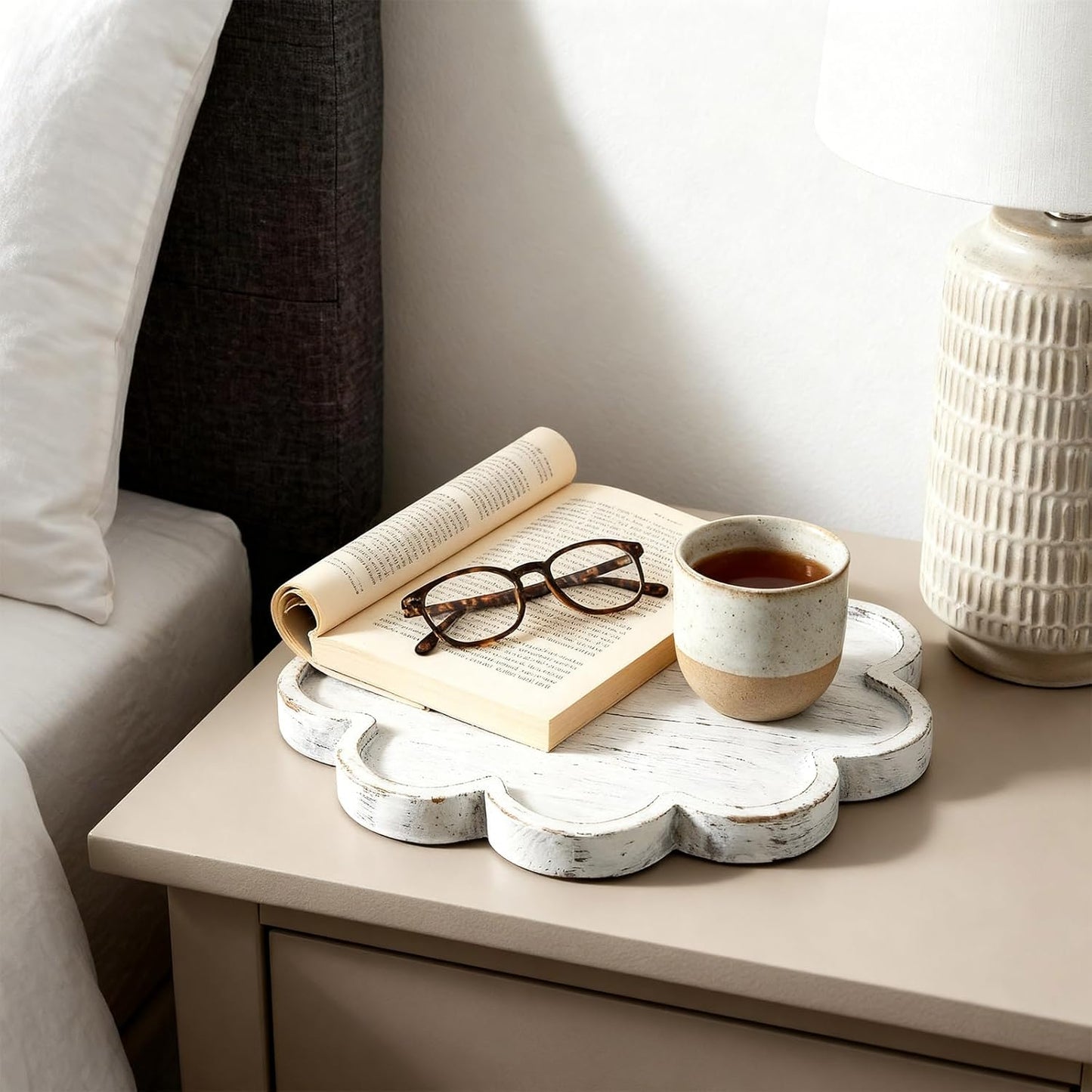 BreezeHug Brown Decorative Serving Tray Wood 12.6 Inch Scalloped Serving Tray Round Wooden Display Plate with Scalloped Borders for Coffee Table Living Room Bedroom Entryway Decoration
