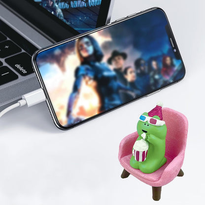 Refintural Miniature Frog Eating Cake Figurine - Funny Shelf Desk Decoration - Perfect Cute Frog Gift (Pink Sofa)