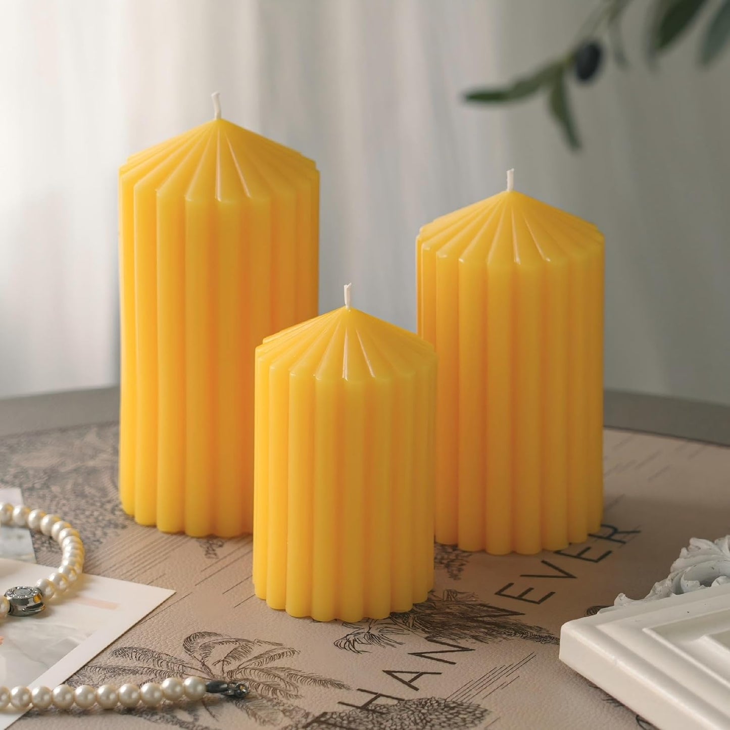 3 Pack White Ribbed Pillar Candles - Soy Wax Unscented, 2.76" x4.2/4.9/5.9 in Smokeless Non Toxic Cotton Wick, Aesthetic Modern Candles for Home Decor, Dinner Table, Living Room, Housewarming Gift