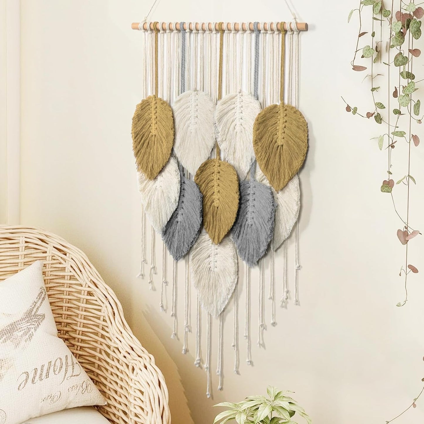 LOMOHOO Macrame Wall Hanging Boho Beige Leaves Tapestry Bohemian Handmade Woven Wall Art Decoration for Bedroom Living Room Apartment Dorm Gallery Perfect Handmade Gift Ideas