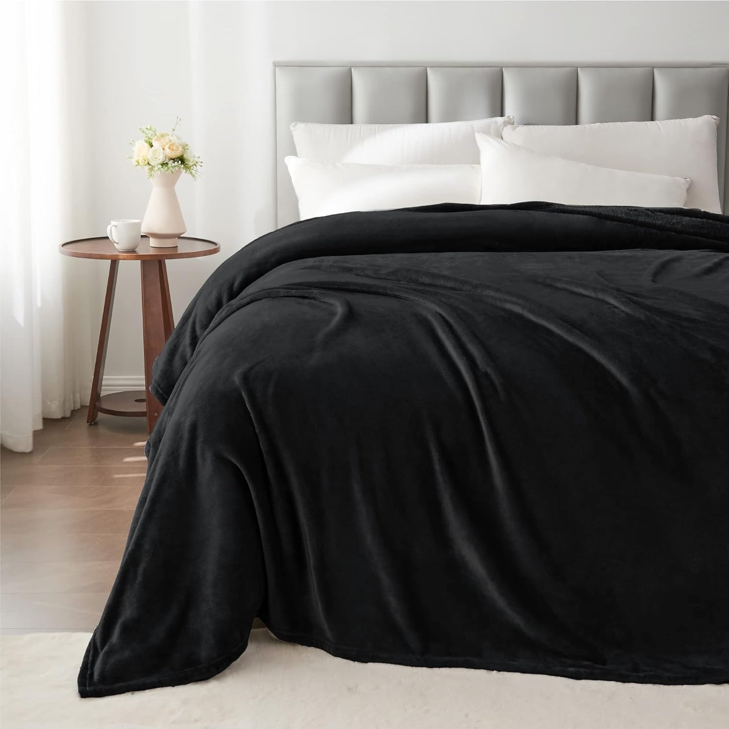 BEDELITE Fleece Blanket Black Throw Blankets for Couch & Bed, Luxury Plush Cozy Fuzzy Blanket 50x60 inches, Super Soft Warm Lightweight Throw Blanket for Travel Camping - Colors B