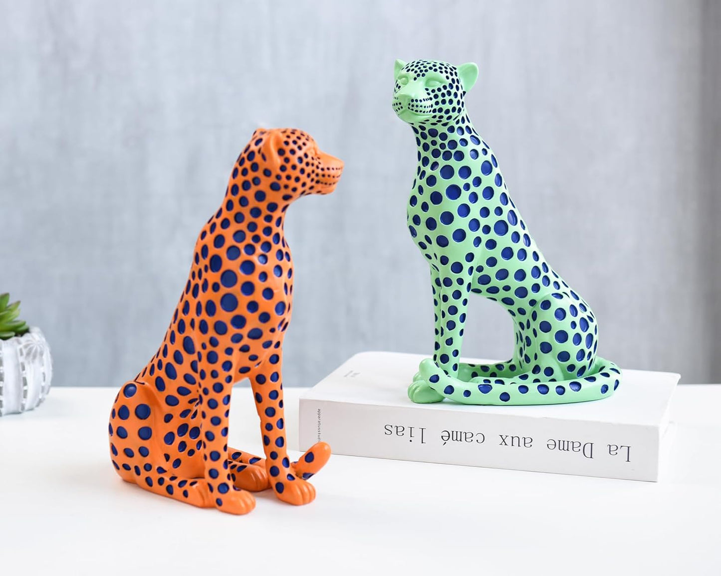 Quoowiit Bird Figurine, Modern Sculpture and Statues for Home Decor, Animal Statues for Bookshelf, Table, Entryway, Fireplace, Resin Decorative Sculpture with Chic Polka Dots Art Design (White)