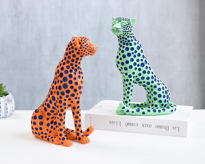 Quoowiit Bird Figurine, Modern Sculpture and Statues for Home Decor, Animal Statues for Bookshelf, Table, Entryway, Fireplace, Resin Decorative Sculpture with Chic Polka Dots Art Design (White)