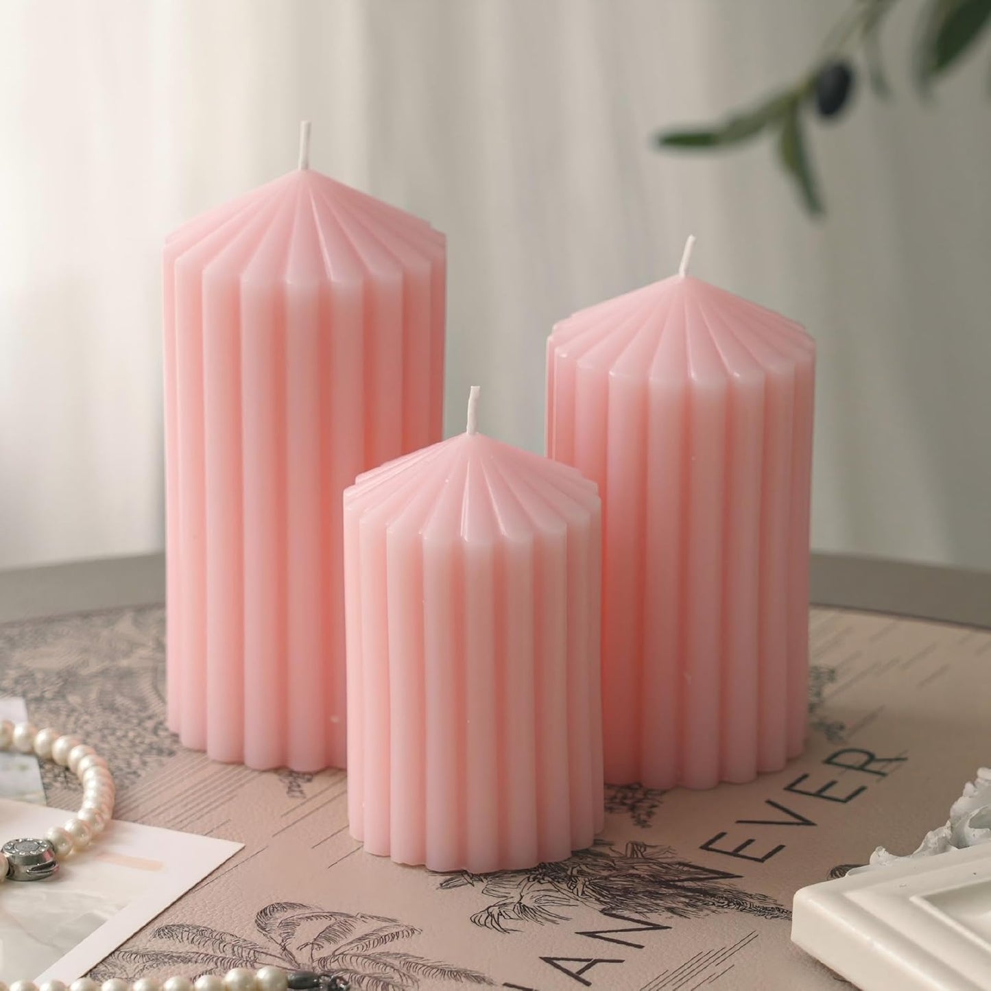 3 Pack White Ribbed Pillar Candles - Soy Wax Unscented, 2.76" x4.2/4.9/5.9 in Smokeless Non Toxic Cotton Wick, Aesthetic Modern Candles for Home Decor, Dinner Table, Living Room, Housewarming Gift