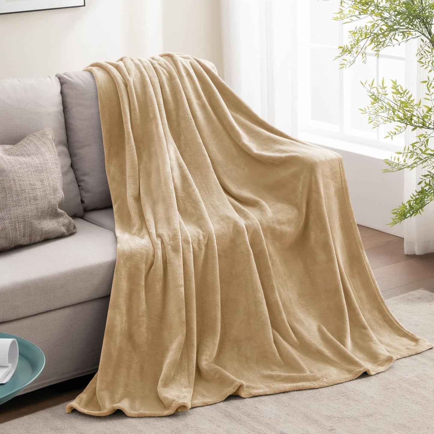BEDELITE Fleece Blanket Black Throw Blankets for Couch & Bed, Luxury Plush Cozy Fuzzy Blanket 50x60 inches, Super Soft Warm Lightweight Throw Blanket for Travel Camping - Colors B