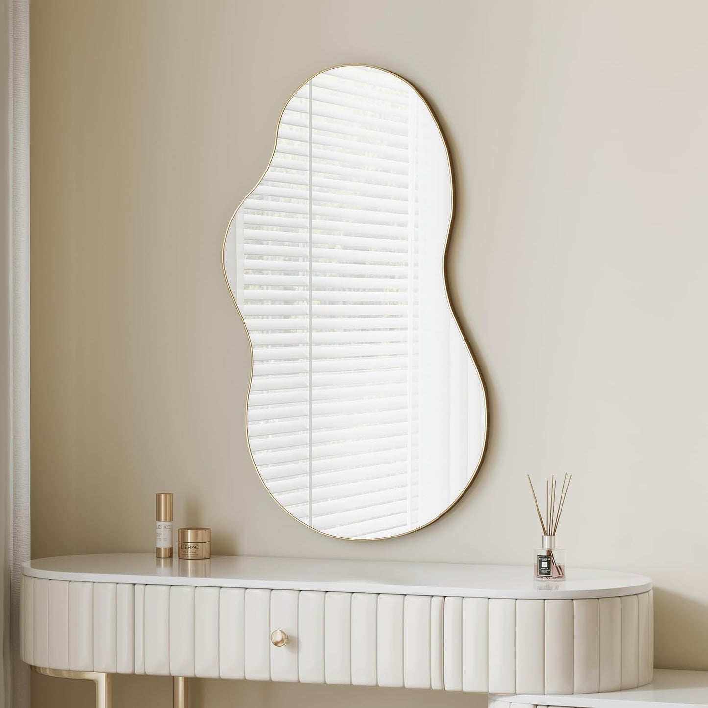 Itrue 12 Inch Small Round Decorative Wall Mirror, HD Silver-Coated Glass with Brushed Black Metal Frame, Minimalist Modern Accent Mirror for Vanity, Narrow Walls, Bathroom, Bedroom & Entryway