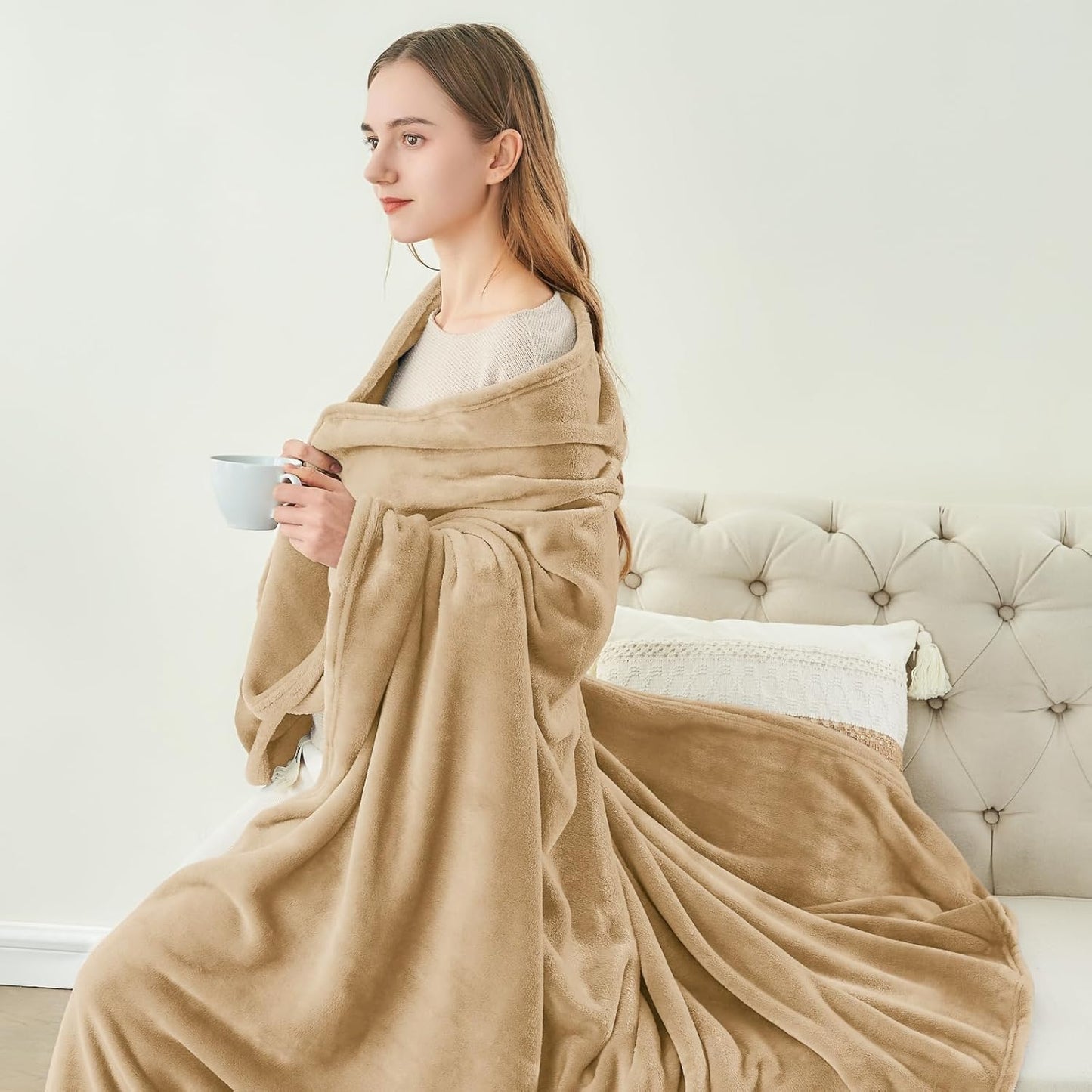 BEDELITE Fleece Blanket Black Throw Blankets for Couch & Bed, Luxury Plush Cozy Fuzzy Blanket 50x60 inches, Super Soft Warm Lightweight Throw Blanket for Travel Camping - Colors B
