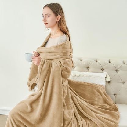 BEDELITE Fleece Blanket Black Throw Blankets for Couch & Bed, Luxury Plush Cozy Fuzzy Blanket 50x60 inches, Super Soft Warm Lightweight Throw Blanket for Travel Camping - Colors B