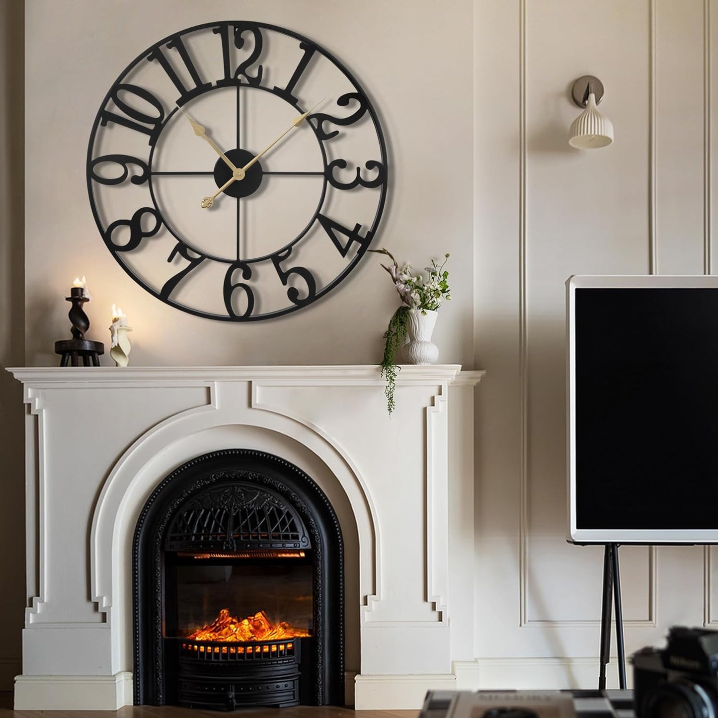 LEIKE 16" Large Wall Clocks Battery Operated, Round Modern Silent Non-Ticking Black Metal Wall Clock for Living Room Decor, Bedroom Kitchen (40cm Diameter, Black Roman Number)