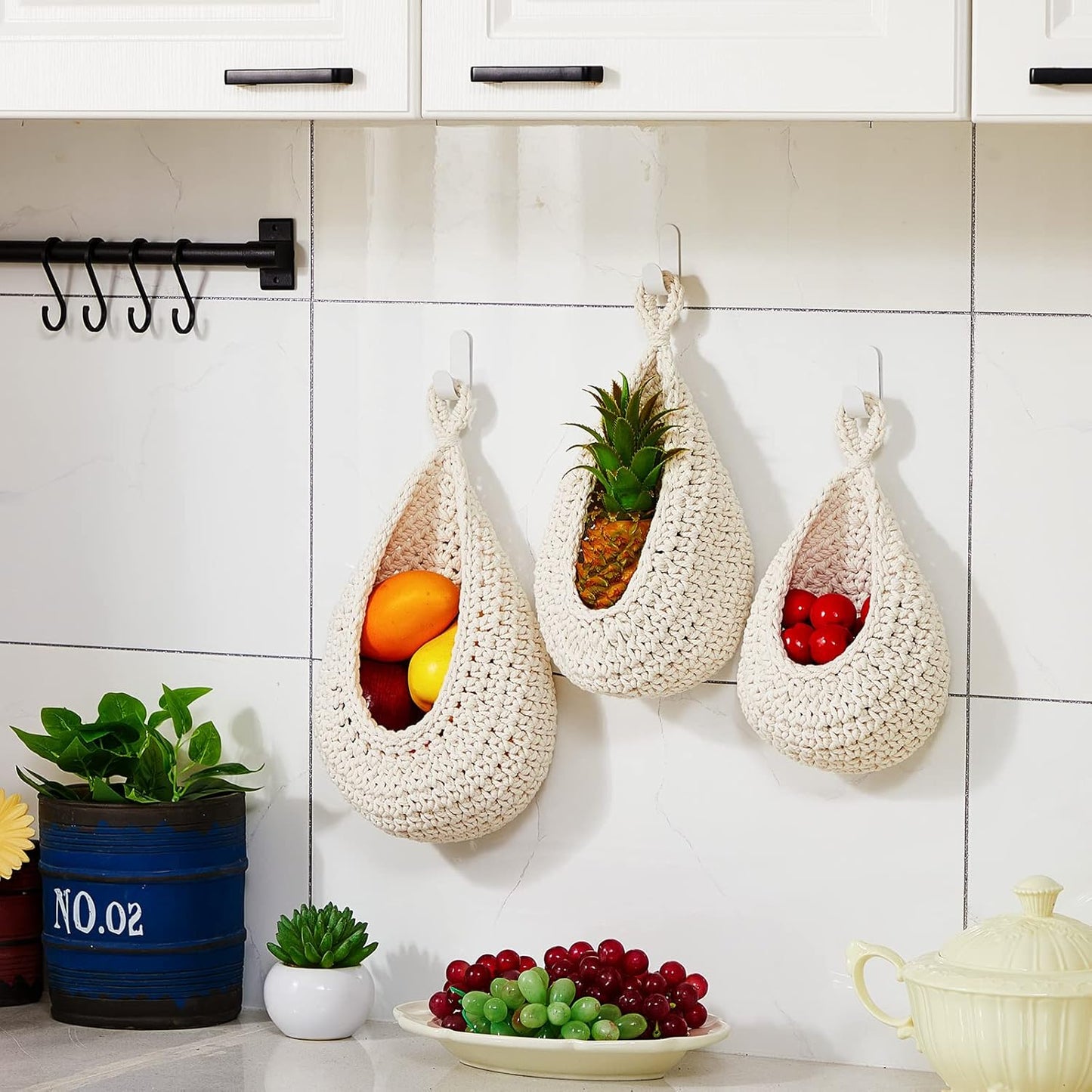 Honeydak Boho Decor Hanging Wall Baskets for Kitchen 3 Pack Teardrop Baskets with Hooks Storage Fruit Onion Vegetable Potato for Home 3 Sizes(Linen,Teardrop,Jute)
