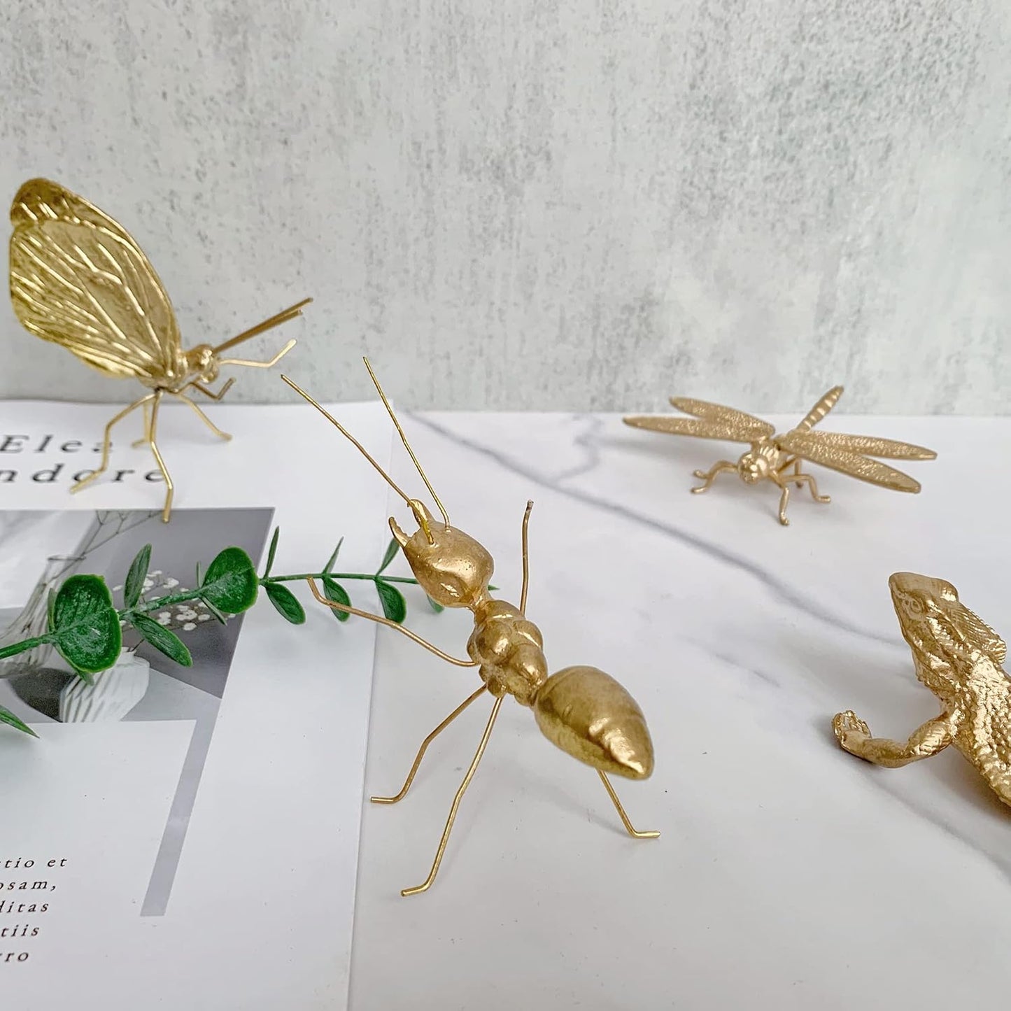Gold Butterfly Sculpture Solid Metal Insect Ornament Mini Butterfly Figurine for Home Office Garden Desktop Decor