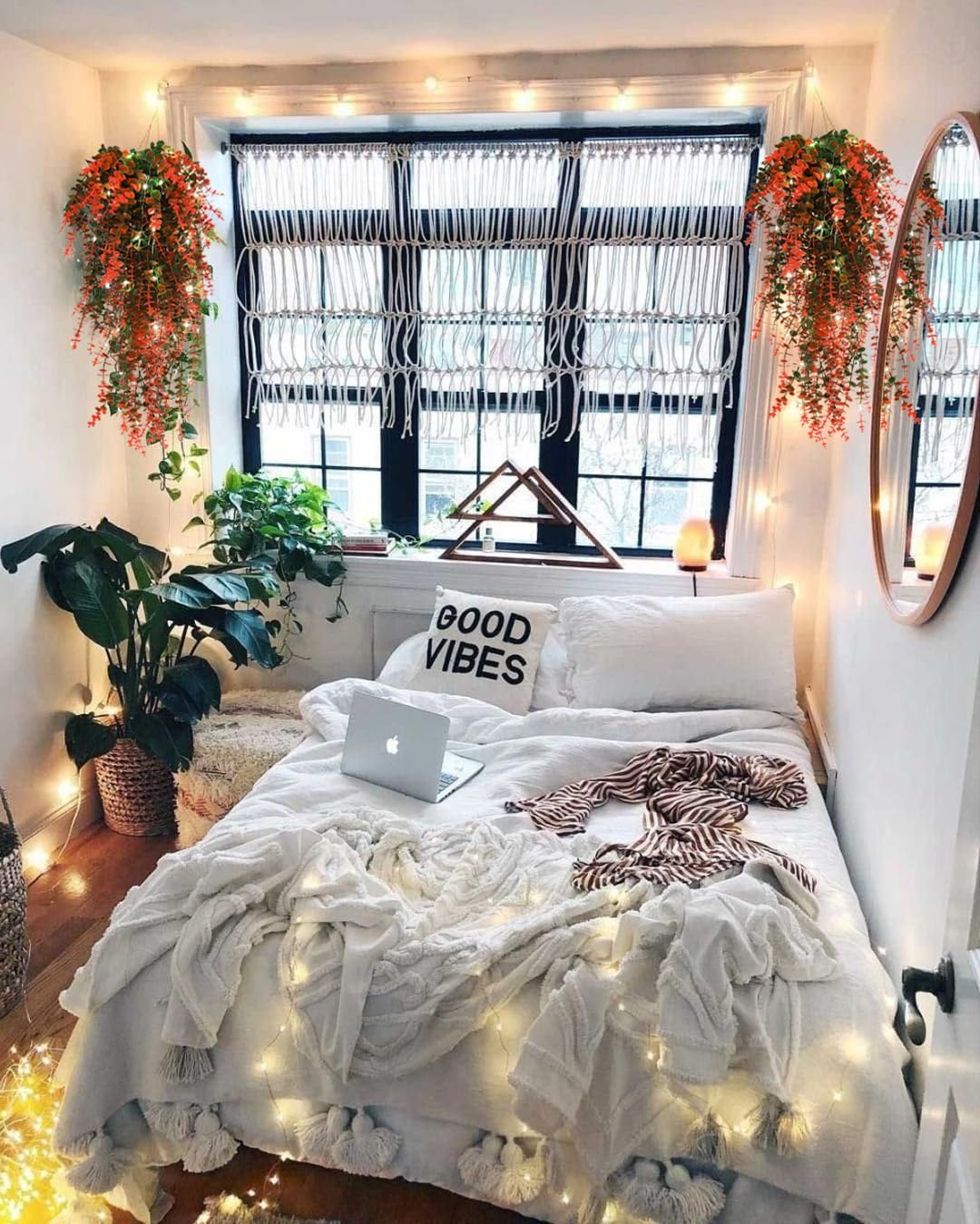 RECUTMS Artificial Hanging Plants Fake Hanging Plant Faux Eucalyptus Leaf Greenery Vine Outdoor UV Resistant Plastic Plants Home Garden Wedding Party Indoor Outdoor Decorations(White)