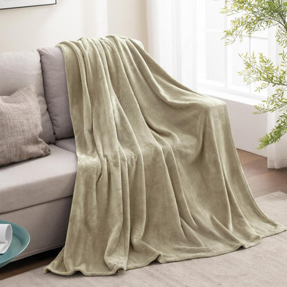 BEDELITE Fleece Blanket Black Throw Blankets for Couch & Bed, Luxury Plush Cozy Fuzzy Blanket 50x60 inches, Super Soft Warm Lightweight Throw Blanket for Travel Camping - Colors B
