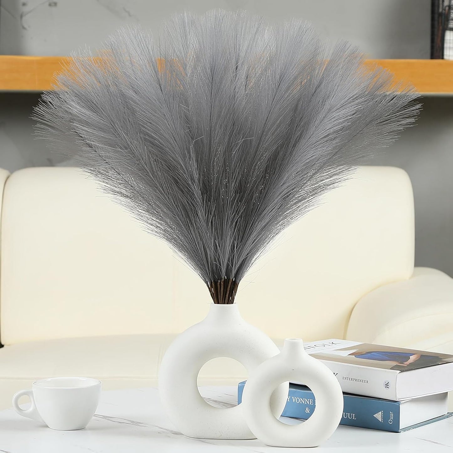 UREYMX Faux Pampas Grass Decor 17.7 Inch 6pcs, Artificial Pampas Grass Fluffy Home Decor, Short Vase Room Decor pompous Grass Flower Arrangement for Boho Home Wedding Decoration (Black)