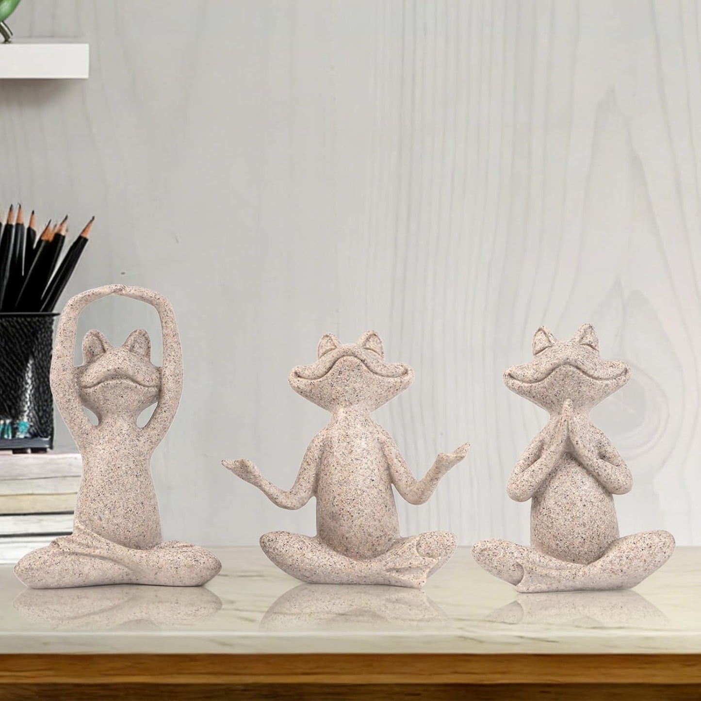 Suoedd Gold Frog Figurines Yoga Decor 3.7In Set of 3 –Frog Yoga Statues for Modern Living Room Desk Table Home Office Bookshelf Shelves Sculptures Decor,Gifts for Mom Women