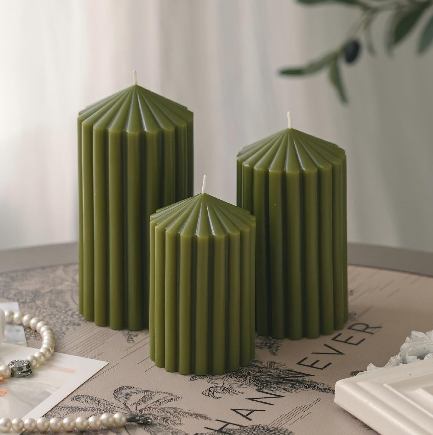 3 Pack White Ribbed Pillar Candles - Soy Wax Unscented, 2.76" x4.2/4.9/5.9 in Smokeless Non Toxic Cotton Wick, Aesthetic Modern Candles for Home Decor, Dinner Table, Living Room, Housewarming Gift